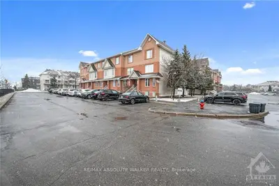 90 Bonfield, Orleans - Cumberland And Area, On K4a 5e4