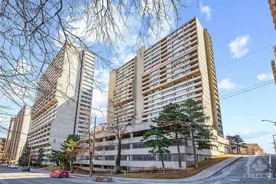 530 Laurier Avenue W 2104, Ottawa Centre, On K1r 7t1