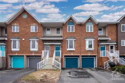 18 Hintonburg Place, West Centre Town, On K1y 4w6