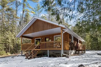 211 Clem Trail, Whitewater Region, On K0j 2l0