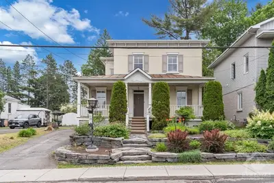 471 Mcgill Street, Hawkesbury, On K6k 1r1