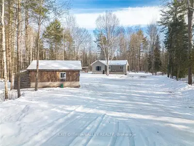 8158 Palmer Road, Madawaska Valley, On K0j 1l0