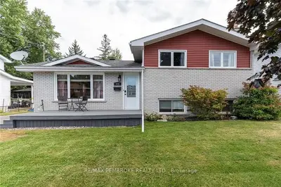 325 Patricia Avenue, Pembroke, On K8a 2c1