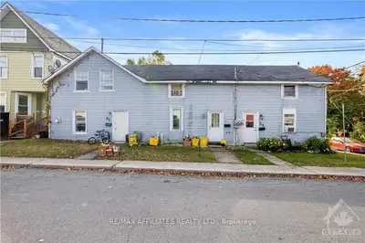 21-25 Church Street, Smiths Falls, On K7a 1p6