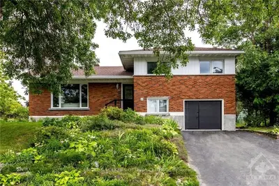 1133 Whitmore Avenue, Belair Park - Copeland Park And Area, On K2c 2n6