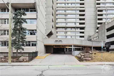 530 Laurier Avenue W 1901, Ottawa Centre, On K1r 7t1