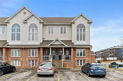 302 Wiffen, Bells Corners And South To Fallowfield, On K2h 1g3