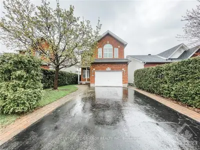 1115 Ambercrest Street, Cyrville - Carson Grove - Pineview, On K1j 1g3