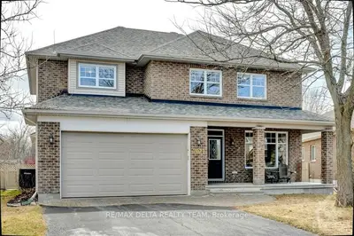2022 Newcarlisle Crescent, Orleans - Cumberland And Area, On K4a 4m1