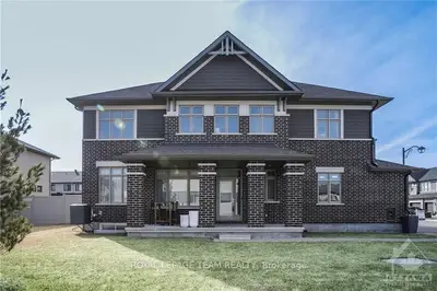 64 Bergschrund Walk, Orleans - Convent Glen And Area, On K1w 0p7