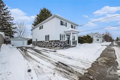 17 St-jean Baptiste Street, Russell, On K0a 1w0