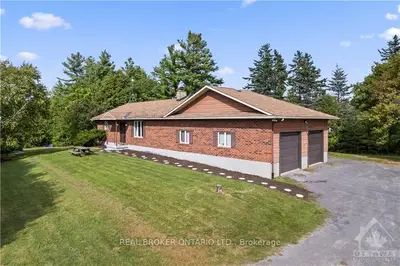 8750 West End Way, Stittsville - Munster - Richmond, On K0a 1b0