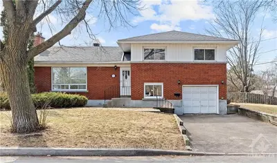 1073 Cline Crescent, Belair Park - Copeland Park And Area, On K2c 2p1