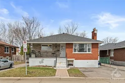 235 JEANNE MANCE Street, Vanier and Kingsview Park, ON K1L 6L8