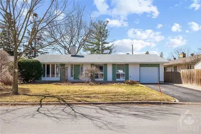 2630 Marble Crescent, Billings Bridge - Riverside Park And Area, On K1v 8l8
