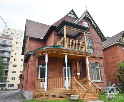304 NELSON Street B, Lower Town - Sandy Hill, ON K1N 7S4