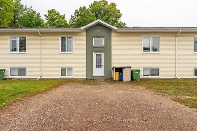 376 James Street, Pembroke, On K8a 5z8