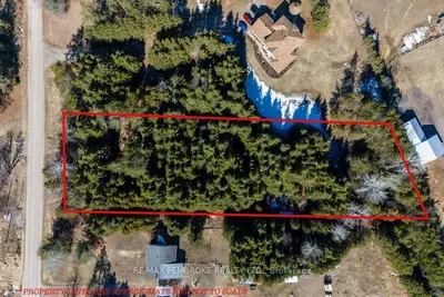 00 Dombroksie Road, Whitewater Region, On K0j 1y0