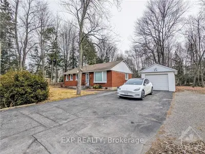 69 Vaan Drive, Tanglewood - Grenfell Glen - Pineglen, On K2g 0c8