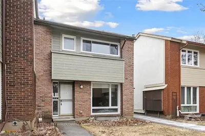 21 Midland Crescent 35, South Of Baseline To Knoxdale, On K2h 8p6