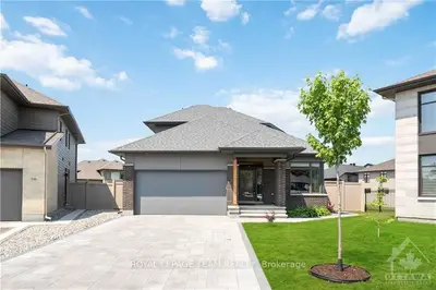 316 Memorial Grove, Blossom Park - Airport And Area, On K1x 0e3
