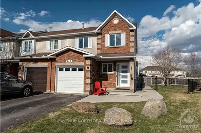 940 Paradise Crescent, Orleans - Cumberland And Area, On K4a 3s6