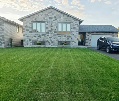 7 Nile Street, Petawawa, On K8h 0e8