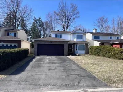 3808 Autumnwood Street, Blossom Park - Airport And Area, On K1t 2g8