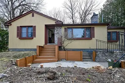 854 Walkley Road, Billings Bridge - Riverside Park And Area, On K1v 6r7