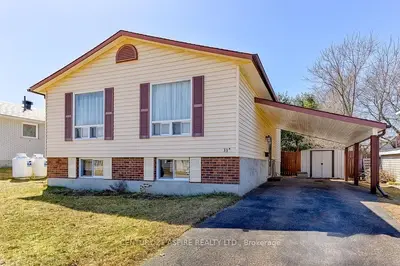 33a Mary Street, Petawawa, On K8h 1r8
