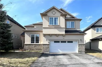 904 Nettleship Court, Kanata, On K2t 0e9
