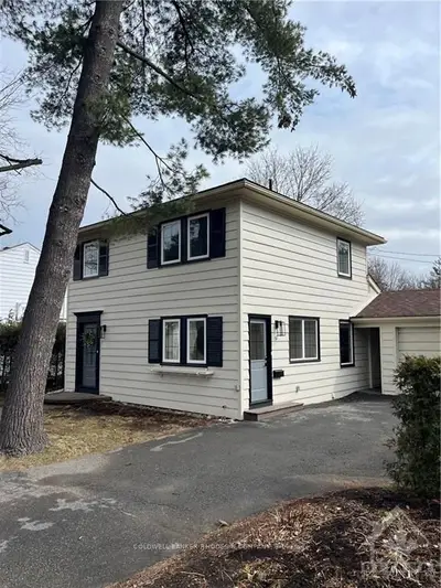 57 DUNVEGAN Road, Manor Park - Cardinal Glen and Area, ON K1K 3G2