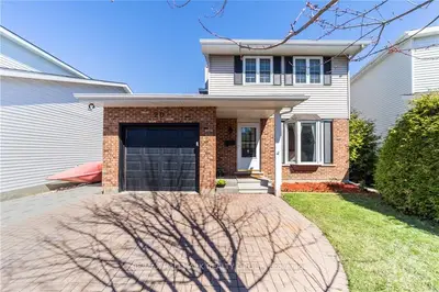 20 Canbury Crescent, Tanglewood - Grenfell Glen - Pineglen, On K2g 4l4