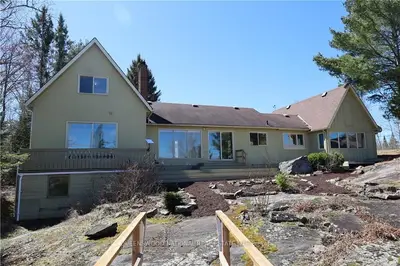 873 Macpherson Drive, East Ferris, On P0h 1k0