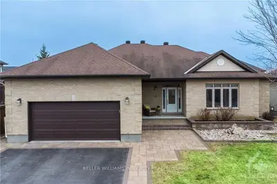 188 Cedarstone Street, Stittsville - Munster - Richmond, On K0a 2z0