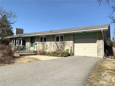 90 Ridgefield Crescent, Bells Corners And South To Fallowfield, On K2h 6s7