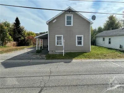 1969 CATHERINE Street, Clarence-Rockland, ON K4K 1H6