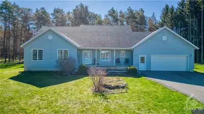 9 Trotters Lane, Rideau Lakes, On K0g 1x0