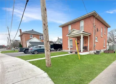 141 Hincks Avenue W, Renfrew, On K7v 3t1