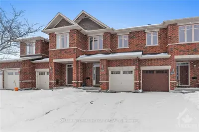 658 Bowercrest Crescent, Blossom Park - Airport And Area, On K1v 2l6