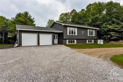 2110 Drummond Concession 9a Road, Drummond/north Elmsley, On K7h 0k8