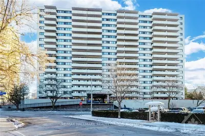 40 Landry Street 910, Vanier And Kingsview Park, On K1l 8k4