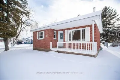 127 Schwanz Road, Petawawa, On K8h 1y6