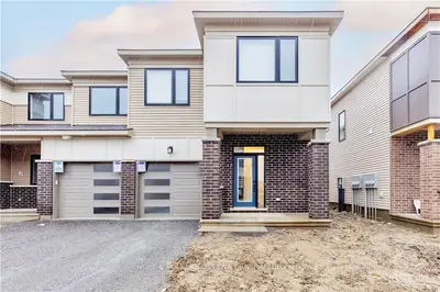 636 Allied Mews, Stittsville - Munster - Richmond, On K2s 3a3