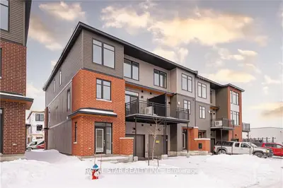 663 Corporal, Blossom Park - Airport And Area, On K1x 1g6