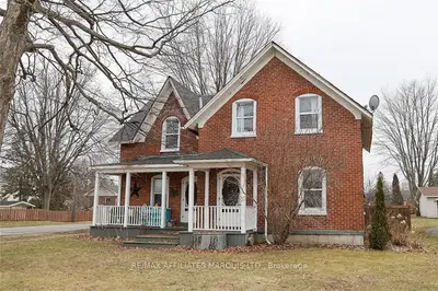 72 High Street, South Dundas, On K0c 1x0
