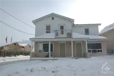 1635 Wallace Street A,b,c, Clarence-rockland, On K4k 1c9