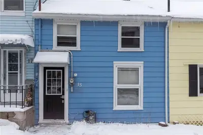 15 Bartholomew Street, Brockville, On K6v 2r2