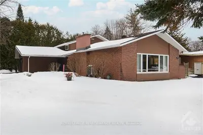 112 SHERWOOD Drive, Dows Lake - Civic Hospital and Area, ON K1Y 3V2