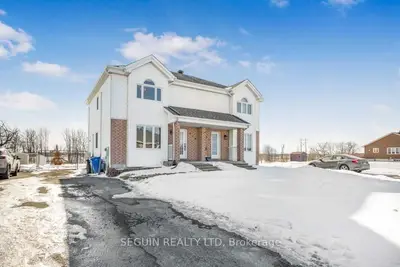 920 Roch Street, Hawkesbury, On K6a 3v3